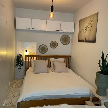 Lejlighed Immaculate 1-bed In *